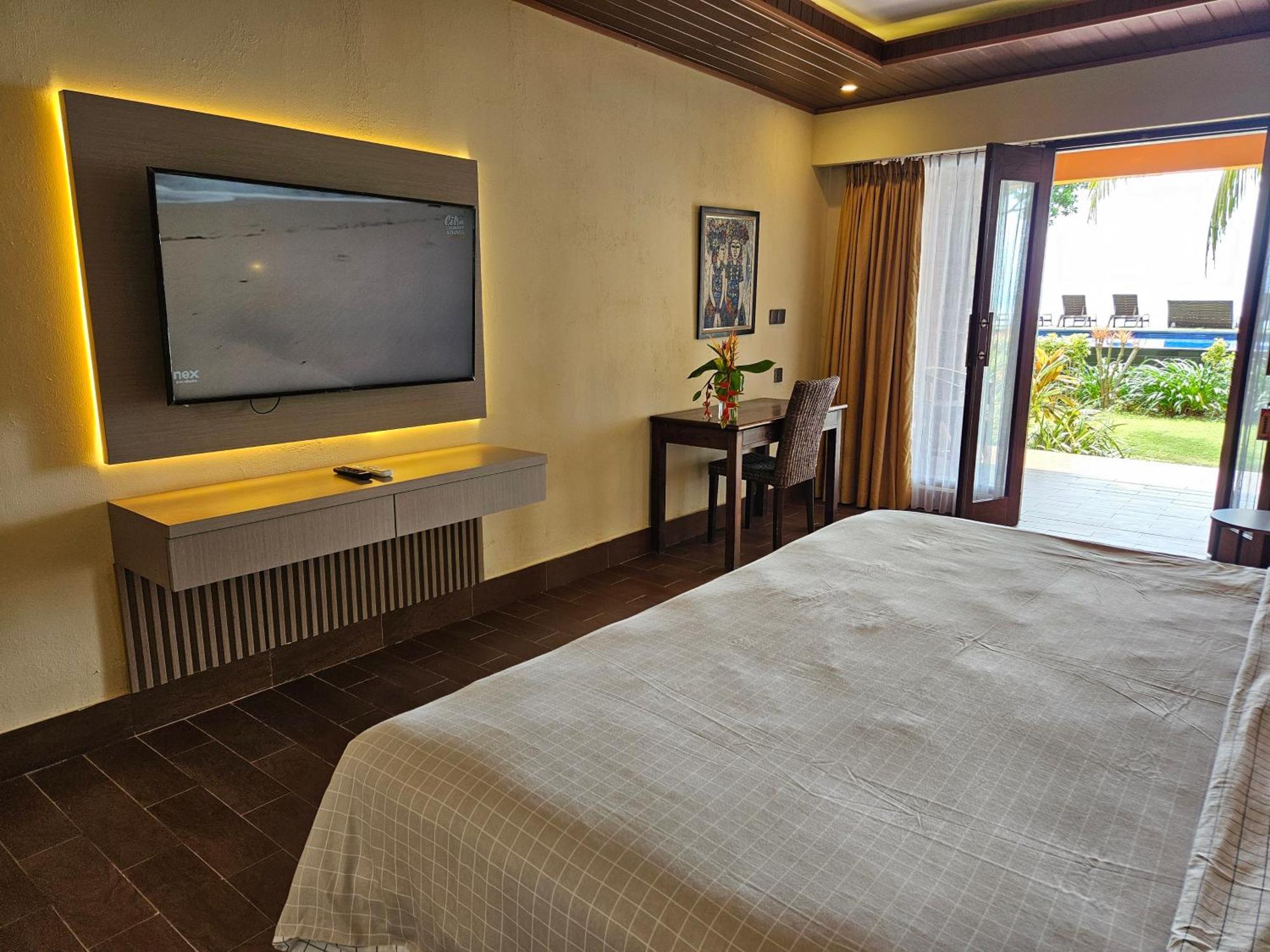 Hotel Sunsethouse Lombok Mangsit Exterior foto