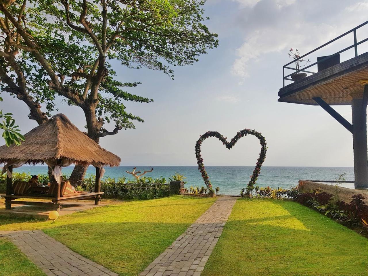 Sunsethouse Lombok Hotel Mangsit Exterior foto